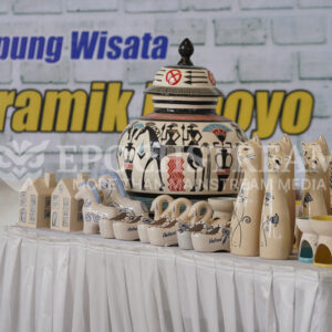 Pameran Keramik Dinoyo saat Festival Mbois 9 (FMX) di MCC - Anom Harya - SHOP by EPOCHSTREAM